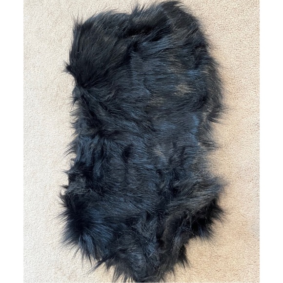 faux fur shrug vest - Picture 3 of 3